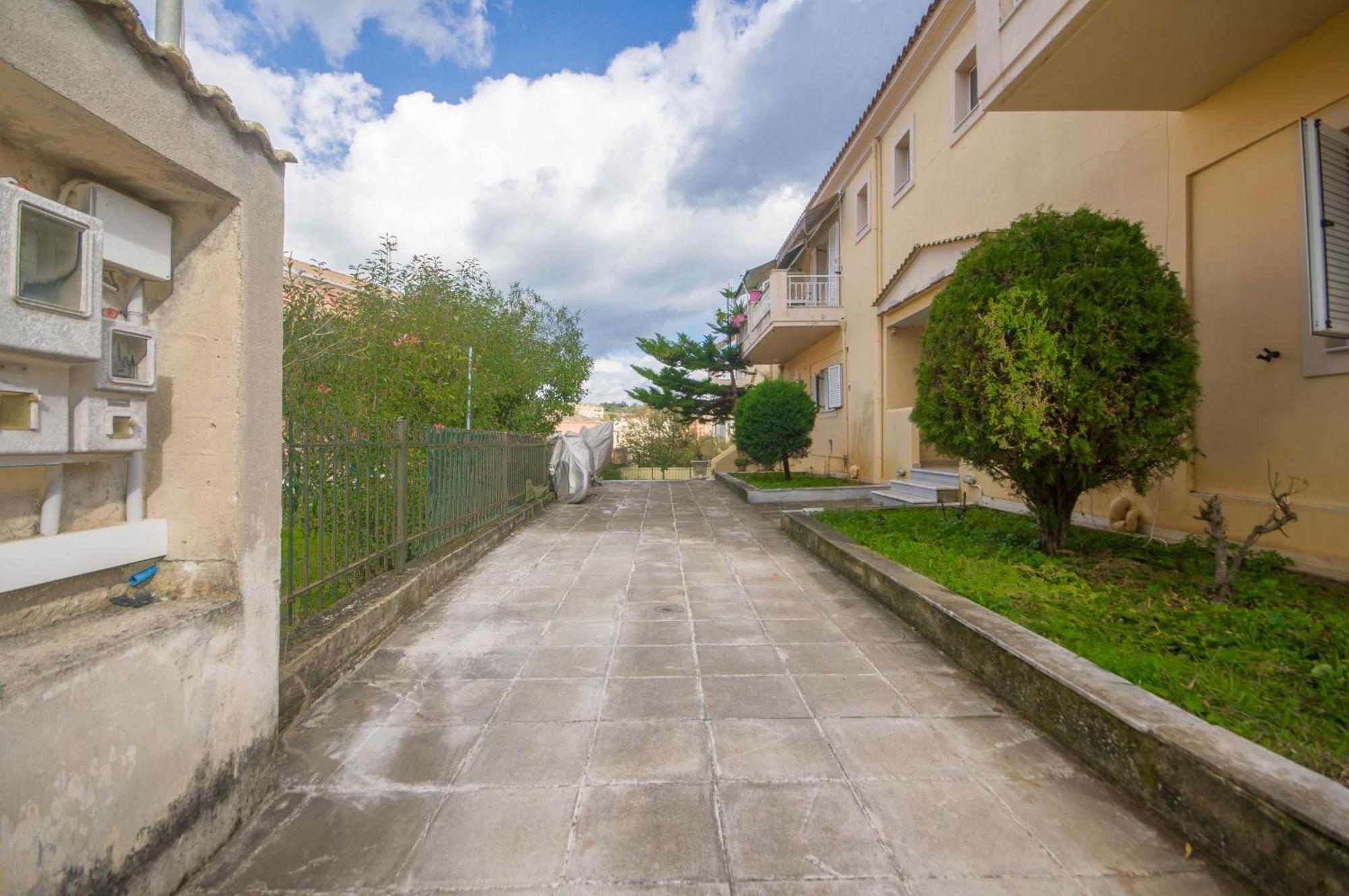 Апартаменты Διωροφη Μεζονετα-2Km Απο Το Κεντρο-Iliana House Alepou Экстерьер фото